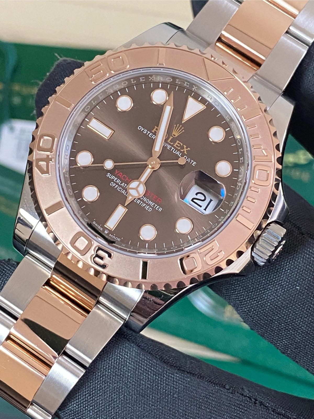 Rolex Steel and Everose Gold Yacht-Master 40 - 2024 - Chocolate Dial - 126621 *FULL SET*