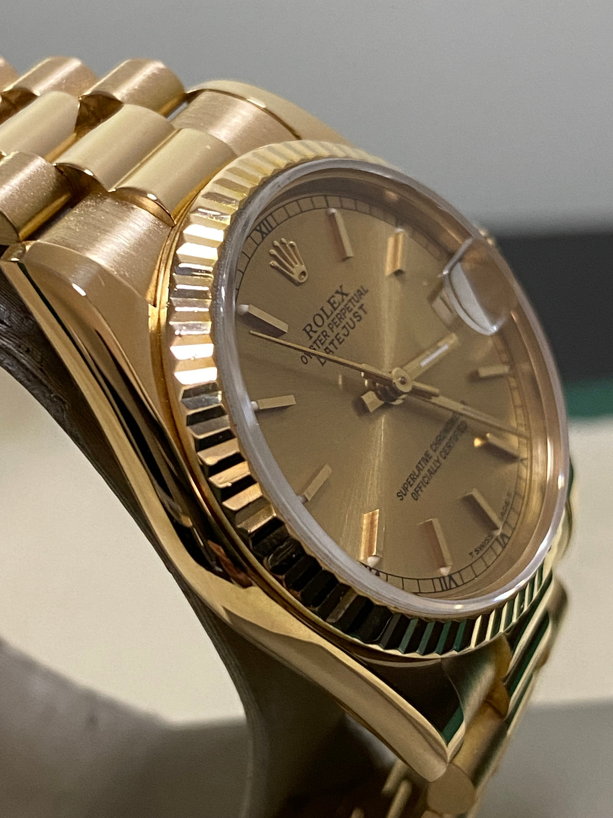 Rolex Yellow Gold Datejust 31 - 1989 - Fluted Bezel - Champagne Index Dial - President Bracelet - 68278