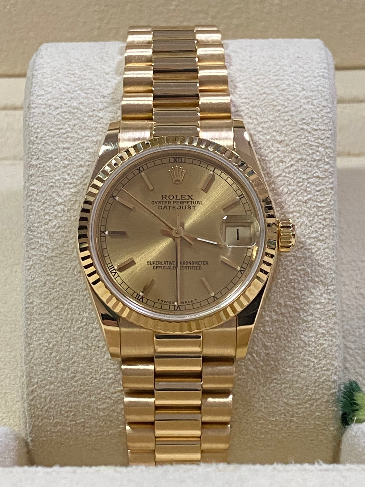 Rolex Yellow Gold Datejust 31 - 1989 - Fluted Bezel - Champagne Index Dial - President Bracelet - 68278