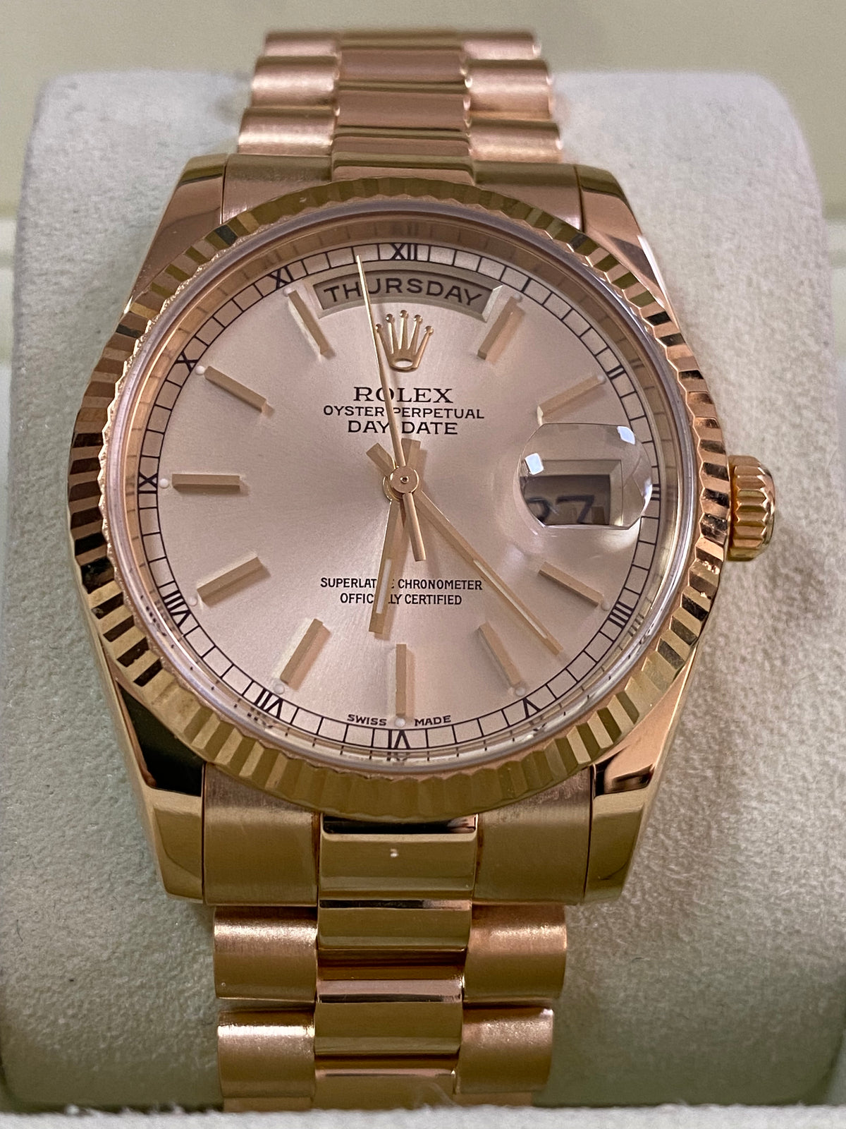 Rolex Yellow Gold Day-Date 36 - Y serial - Fluted Bezel - Champagne Dial - President Bracelet - 118238