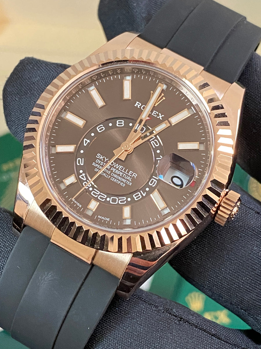 Rolex Everose Gold Sky-Dweller - 2022 - Chocolate Index Dial - Oysterflex Bracelet - 326235 *FULL SET*