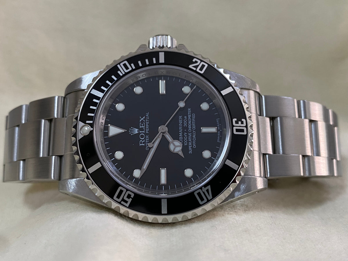 Rolex Steel No Date Submariner - V serial - Pre Ceramic Bezel - Black Dial - 14060M *FULL SET*