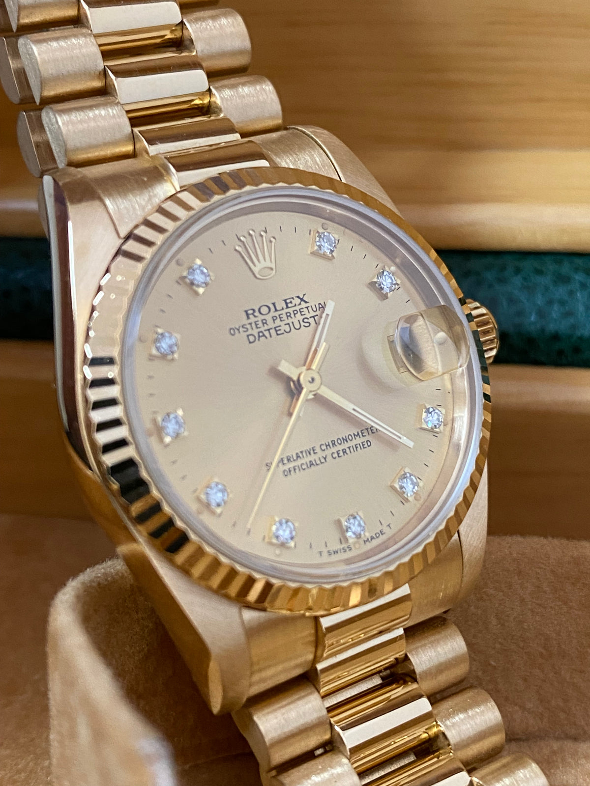 Rolex Yellow Gold Datejust 31 - N serial - Fluted Bezel - Factory Diamond Dial - President Bracelet - 68278