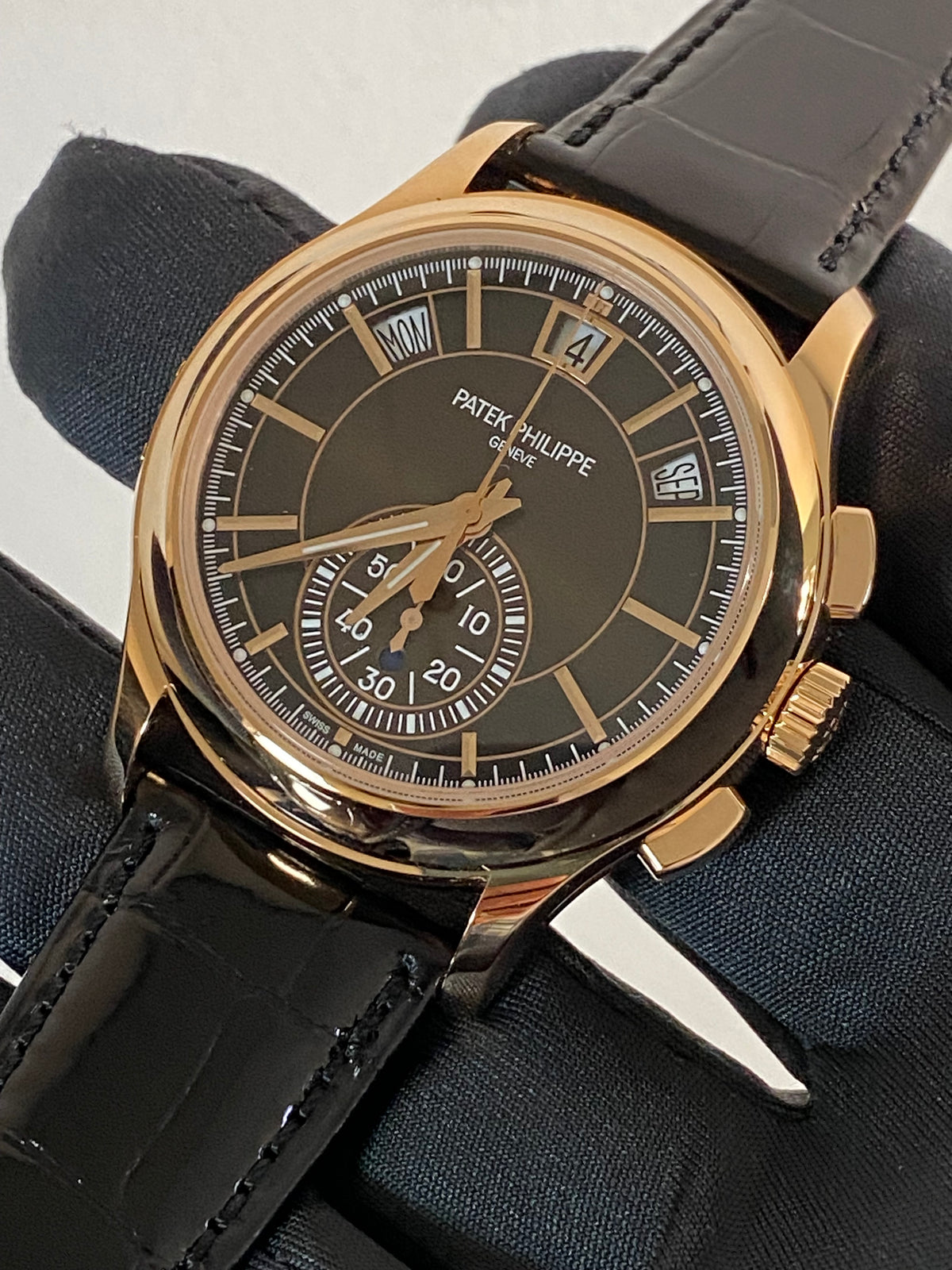 Patek Philippe Complications Flyback Chronograph Annual Calendar - Rose Gold - Brown Sunburst Dial - 5905R-001