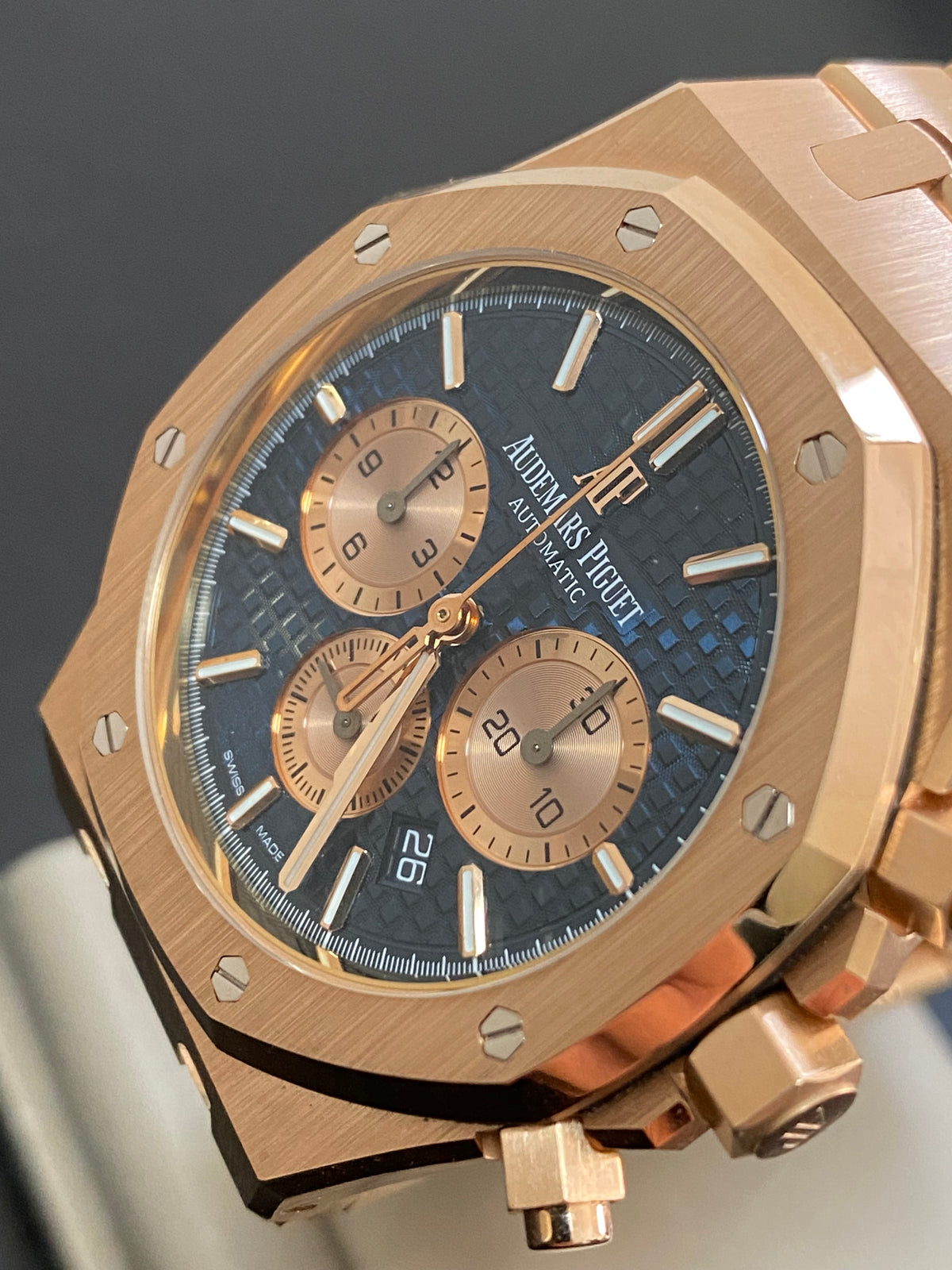 Audemars Piguet Royal Oak Chronograph - 41mm - Gold & Blue Dial - 26331OR.00.1220OR.01 *FULL SET*