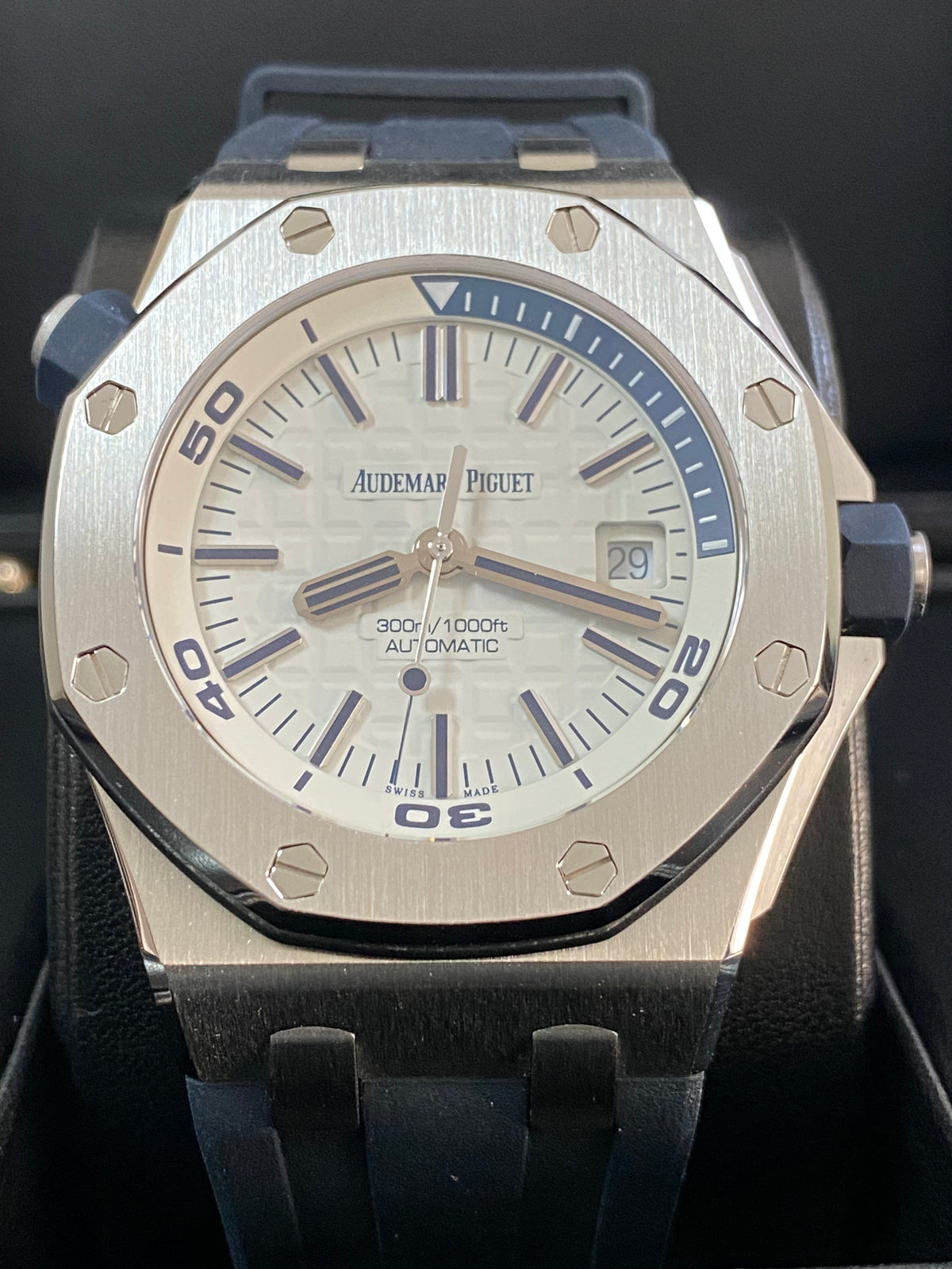 Audemars Piguet Royal Oak Offshore Diver - 2020 - White Dial Blue Accent - 15710ST.OO.A010CA.01 *FULL SET*