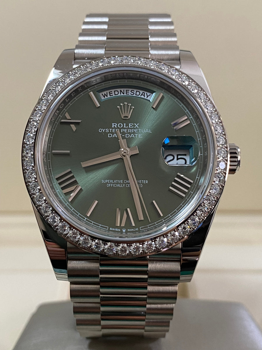 Rolex White Gold Day-Date 40 - 2023 -Diamond-Set Bezel - Olive Green Bevelled Roman Dial - President Bracelet - 228349RBR *FULL SET*