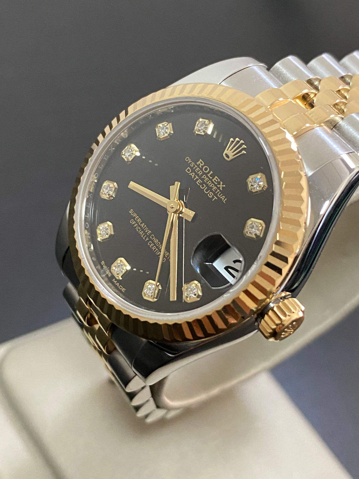 Rolex Yellow Gold Rolesor Datejust 31 - 2018 - Fluted Bezel - Black Diamond Dial - Jubilee Bracelet - 178273 *FULL SET*