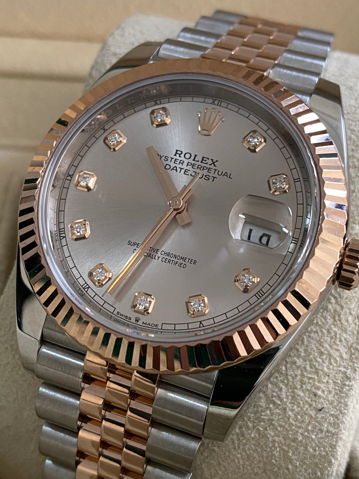 Rolex Steel and Everose Gold Datejust 41 - 2020 - Fluted Bezel - Sundust Diamond Dial - Jubilee Bracelet - 126331 *FULL SET*