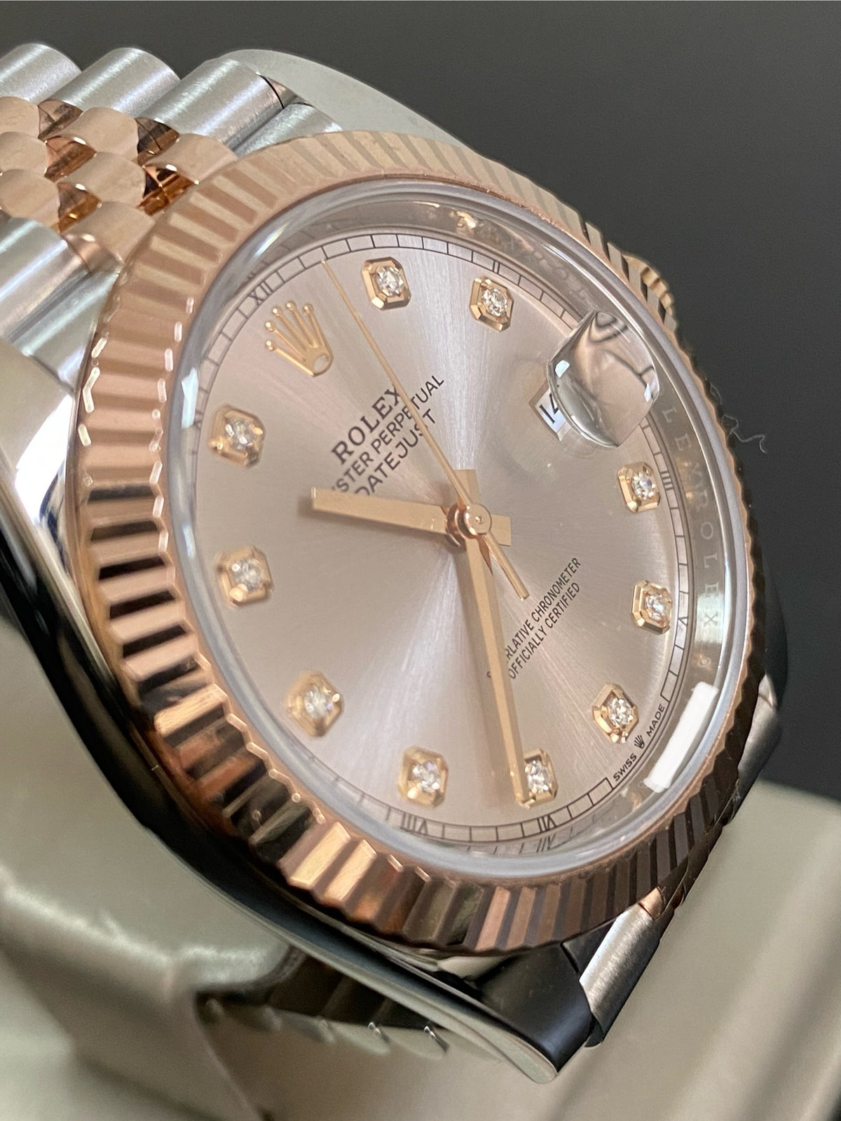 Rolex Steel and Everose Gold Datejust 41 - 2020 - Fluted Bezel - Sundust Diamond Dial - Jubilee Bracelet - 126331 *FULL SET*