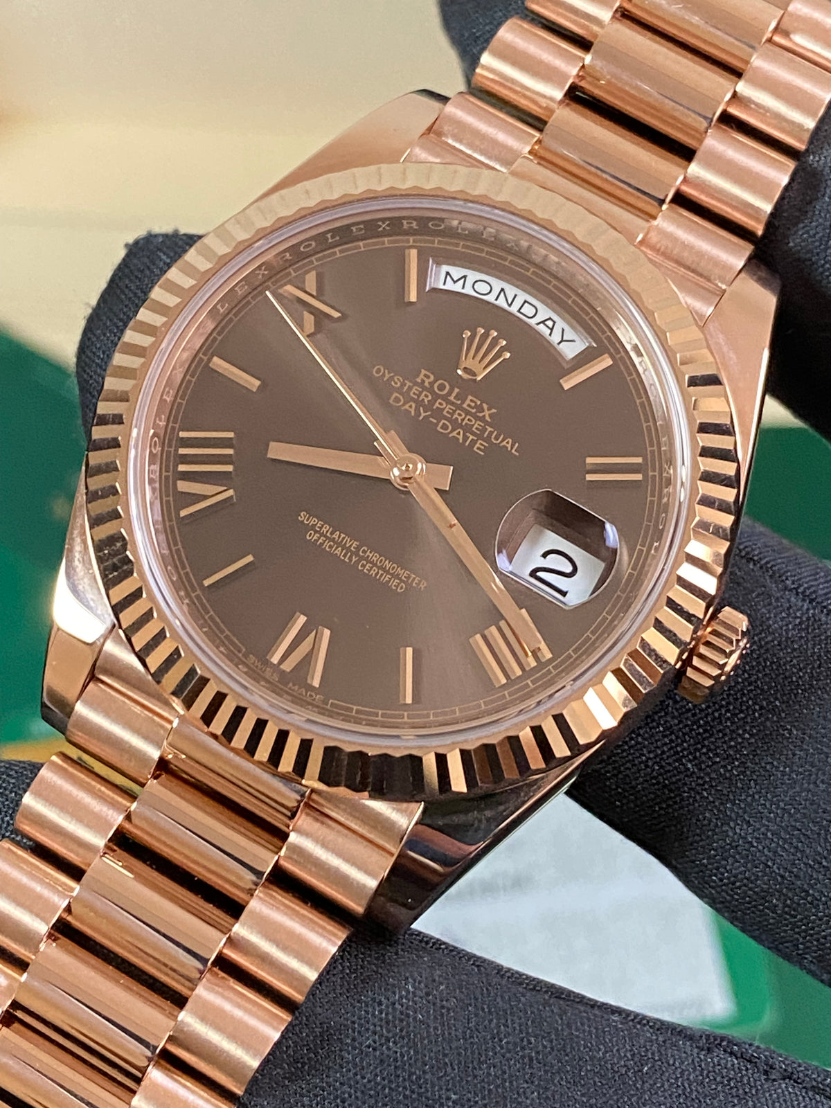 Rolex Everose Gold Day-Date 40 - 2016 - Fluted Bezel - Chocolate Roman Dial - President Bracelet - 228235 *UNPOLISHED*