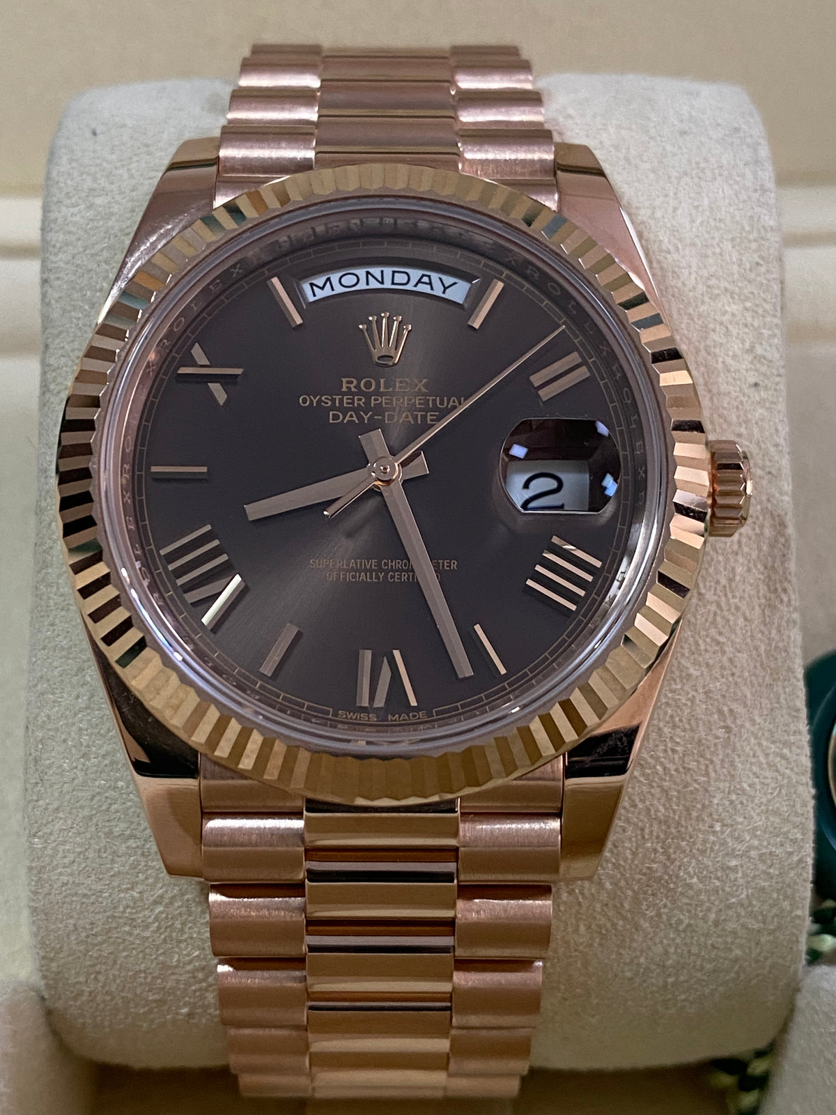 Rolex Everose Gold Day-Date 40 - 2016 - Fluted Bezel - Chocolate Roman Dial - President Bracelet - 228235 *UNPOLISHED*