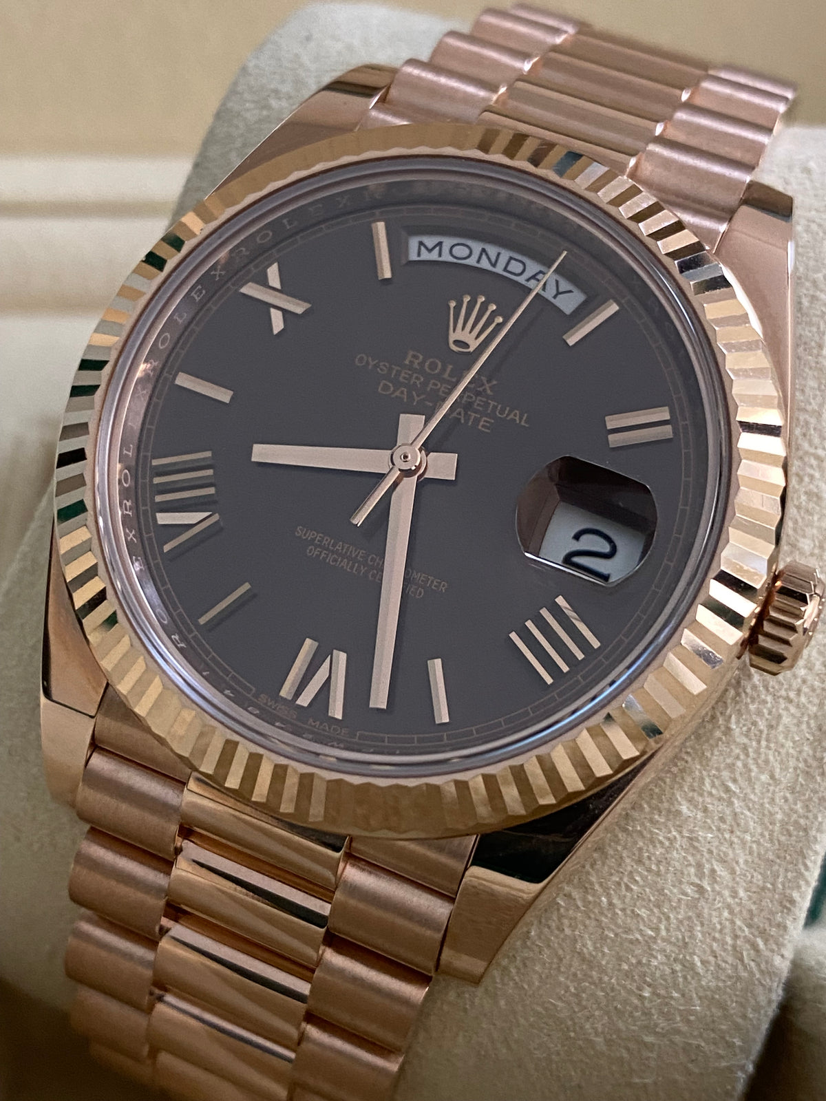 Rolex Everose Gold Day-Date 40 - 2016 - Fluted Bezel - Chocolate Roman Dial - President Bracelet - 228235 *UNPOLISHED*