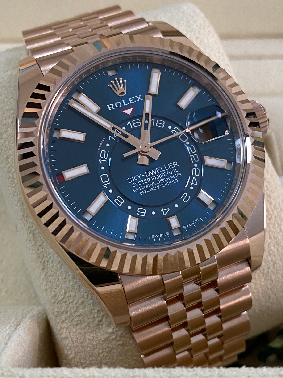 Rolex Everose Gold Sky-Dweller - 2024 - Blue Index Dial - Jubilee Bracelet - 336935 *FULL SET*