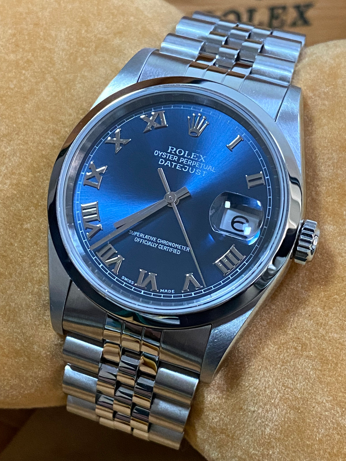 Rolex Steel Datejust 36 - P Serial - Smooth Bezel - Blue Roman Dial - Jubilee Bracelet - 16200