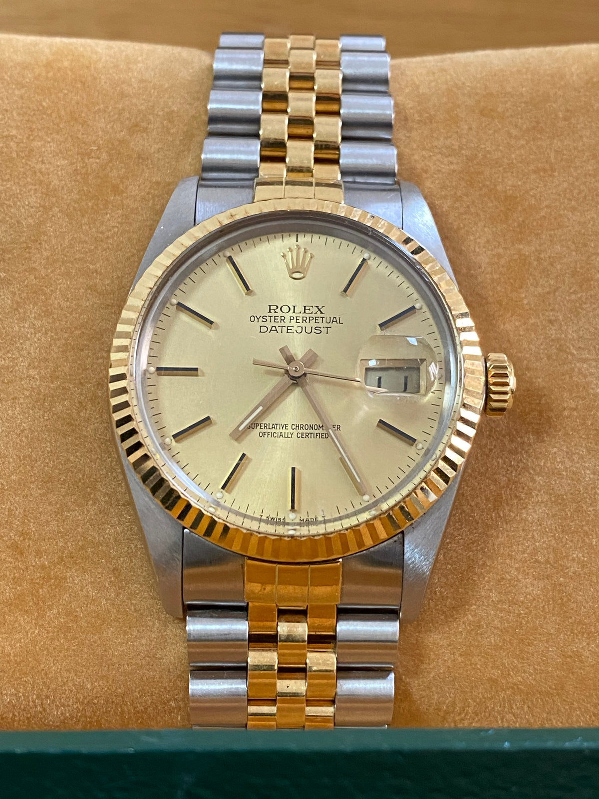 Rolex Steel and Yellow Gold Datejust 36 - R serial - Fluted Bezel - Champagne Index Dial - Jubilee Bracelet - 16013