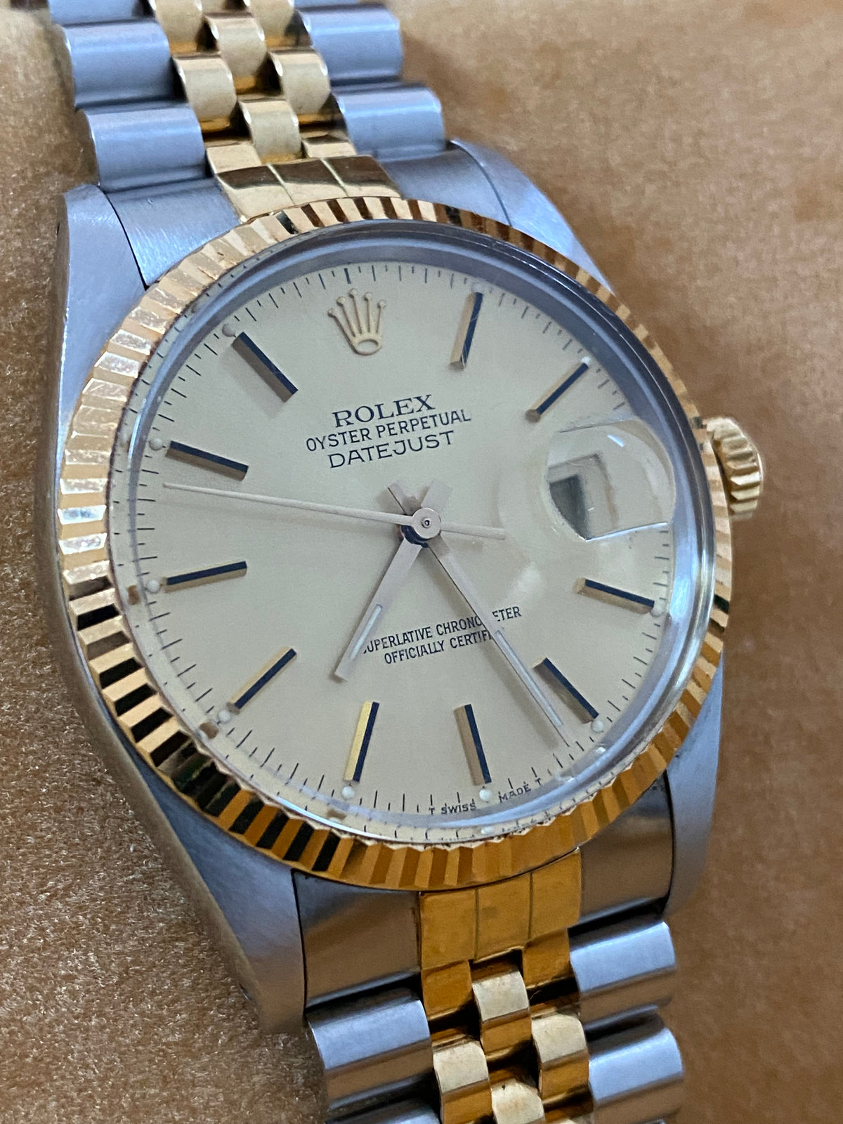 Rolex Steel and Yellow Gold Datejust 36 - R serial - Fluted Bezel - Champagne Index Dial - Jubilee Bracelet - 16013