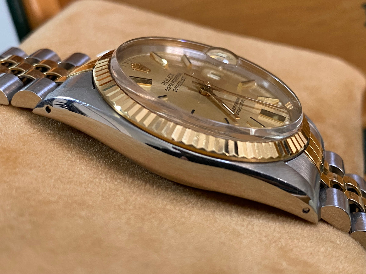 Rolex Steel and Yellow Gold Datejust 36 - R serial - Fluted Bezel - Champagne Index Dial - Jubilee Bracelet - 16013