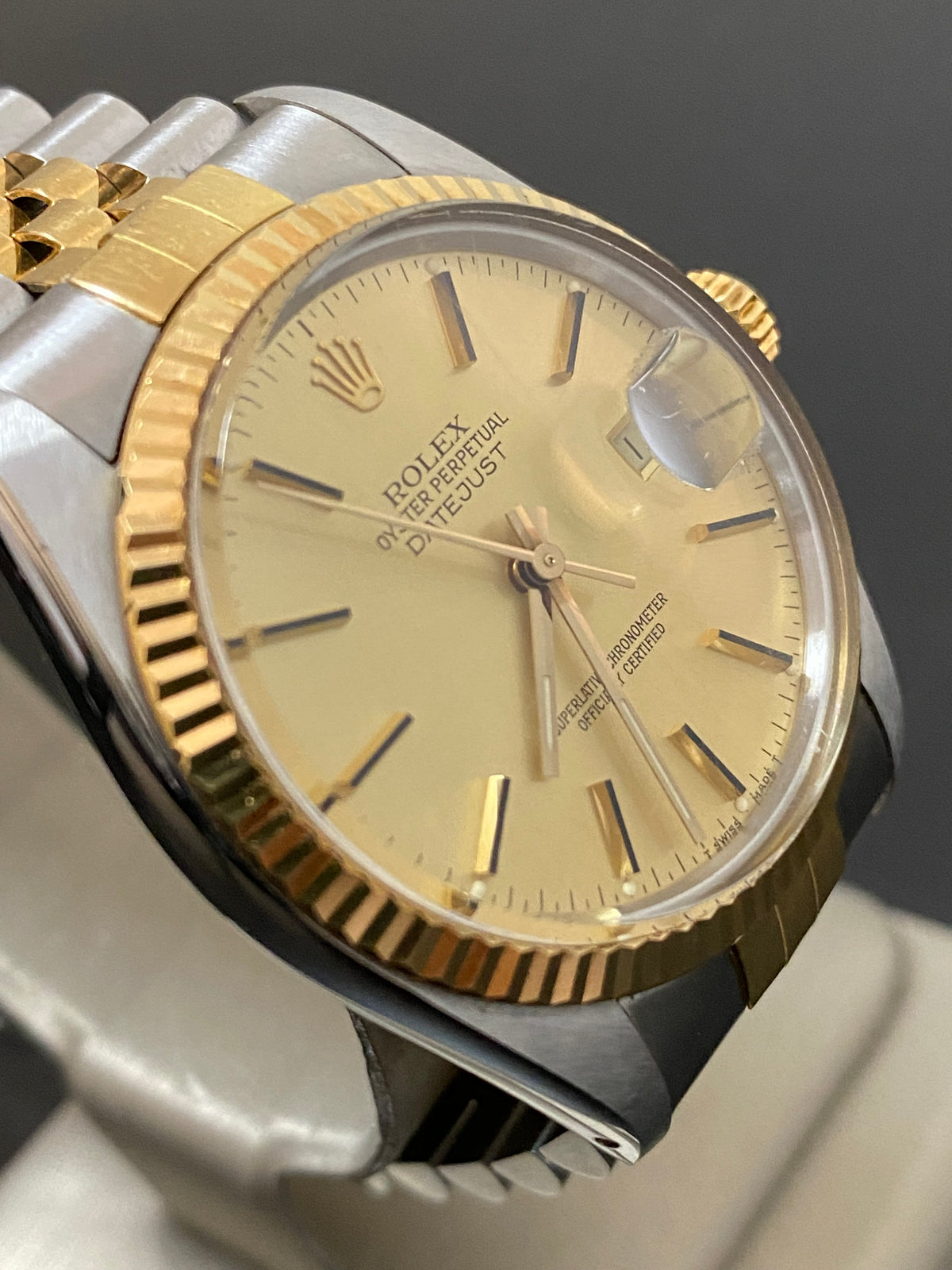 Rolex Steel and Yellow Gold Datejust 36 - R serial - Fluted Bezel - Champagne Index Dial - Jubilee Bracelet - 16013