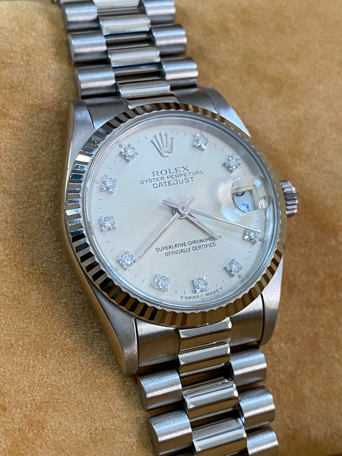 Rolex White Gold Datejust 31 - L Serial - Fluted Bezel - Factory Diamond Dial - President Bracelet - 68279