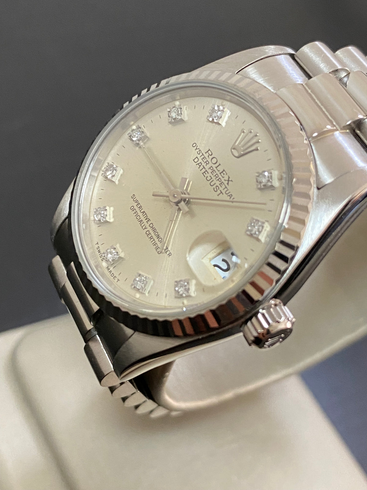 Rolex White Gold Datejust 31 - L Serial - Fluted Bezel - Factory Diamond Dial - President Bracelet - 68279