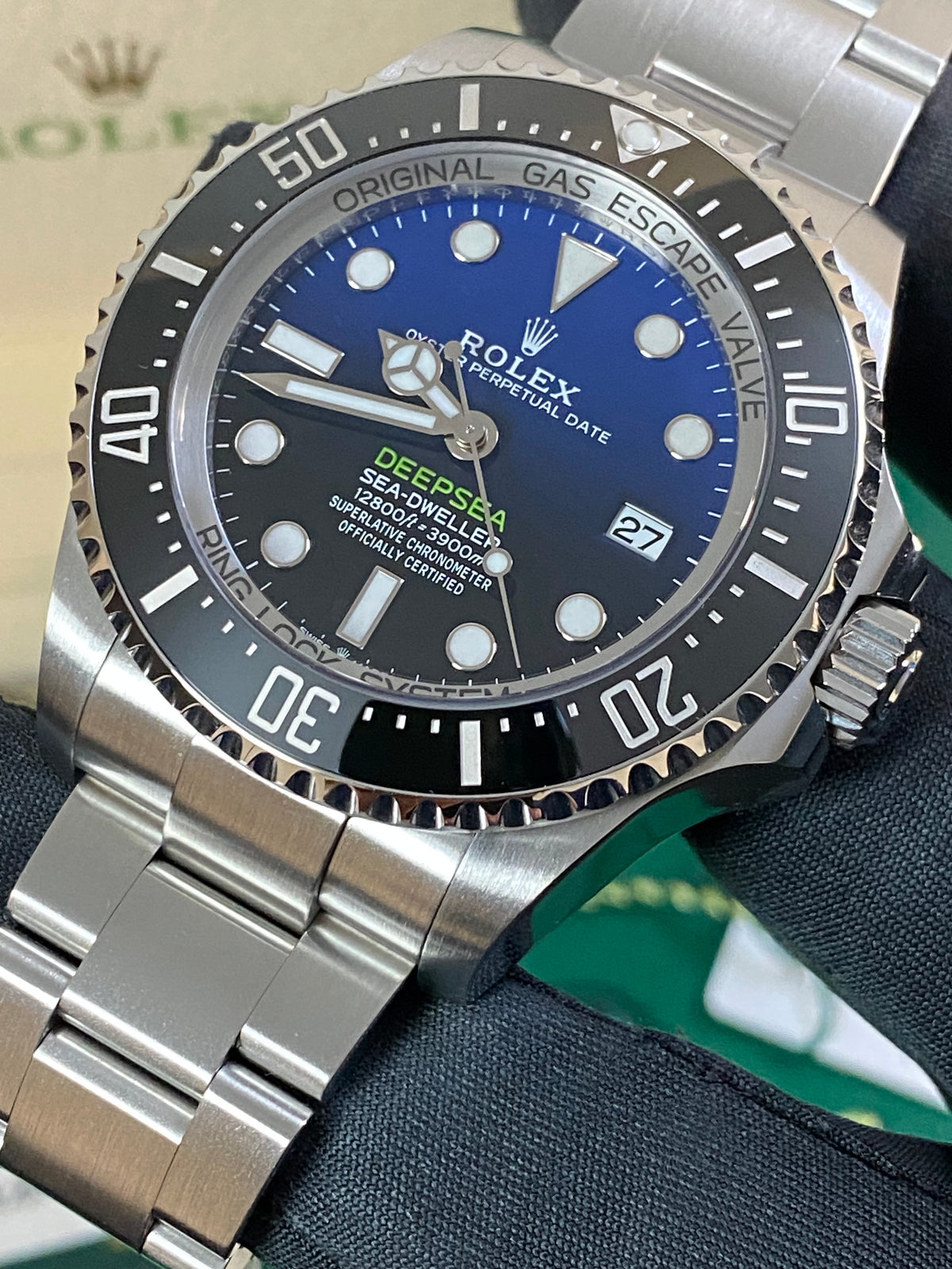 Rolex Sea-Dweller Deepsea 44 - 2023 - "James Cameron" - 136660 *FULL SET*