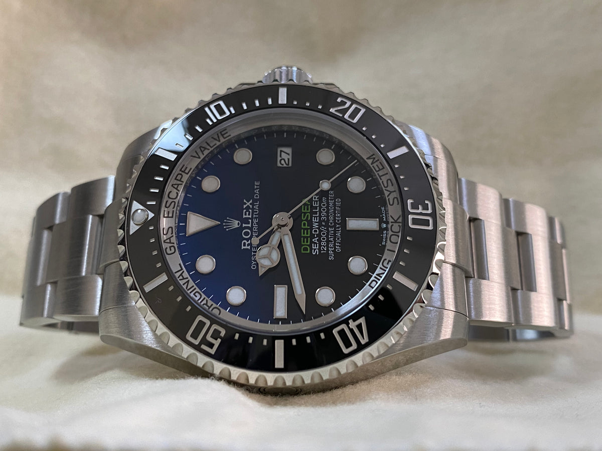 Rolex Sea-Dweller Deepsea 44 - 2023 - "James Cameron" - 136660 *FULL SET*