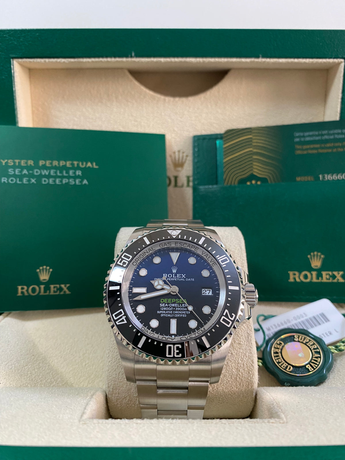 Rolex Sea-Dweller Deepsea 44 - 2023 - "James Cameron" - 136660 *FULL SET*