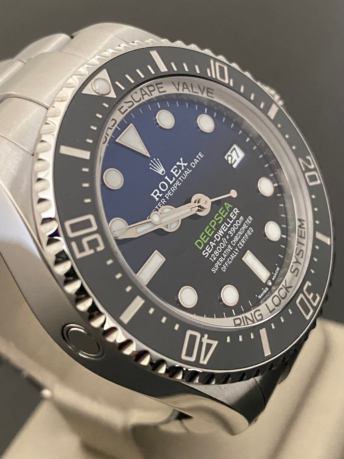 Rolex Sea-Dweller Deepsea 44 - 2023 - "James Cameron" - 136660 *FULL SET*