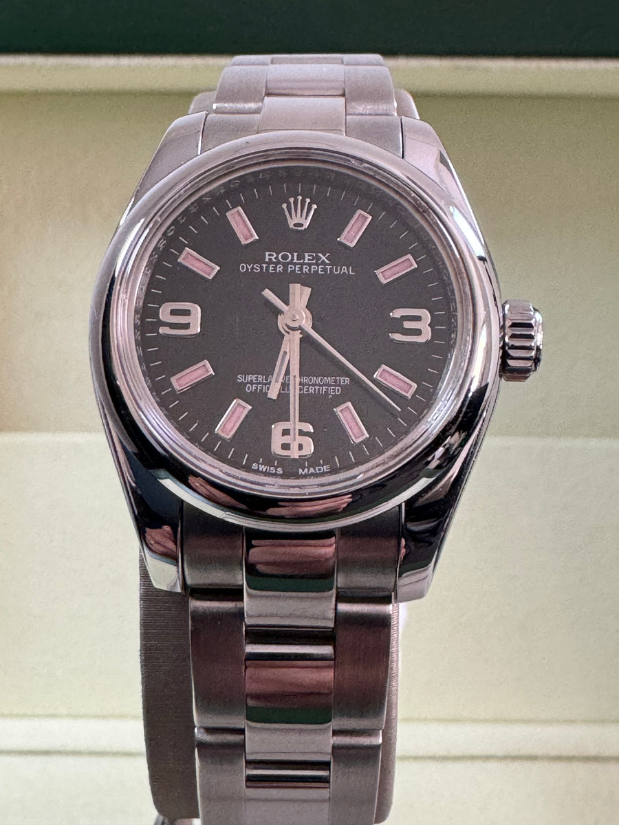 Rolex Steel Oyster Perpetual 26 - G serial - Domed Bezel - Black Index Dial - 176200