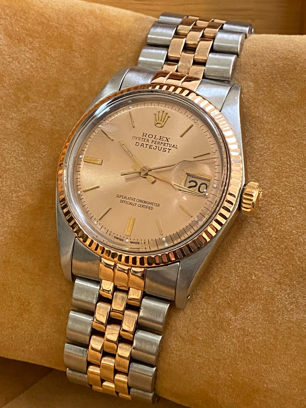 Rolex Steel and Everose Gold Datejust 36 - Fluted Bezel - Rose Index Dial - Jubilee Bracelet - 1601