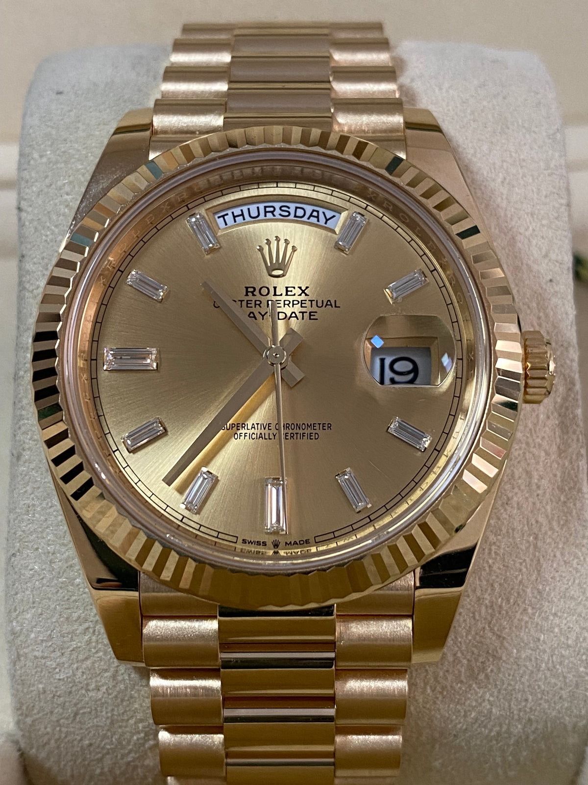 Rolex Yellow Gold Day-Date 40 - 2022 - Fluted Bezel - Baguette Diamond Dial - President Bracelet - 228238 *FULL SET*