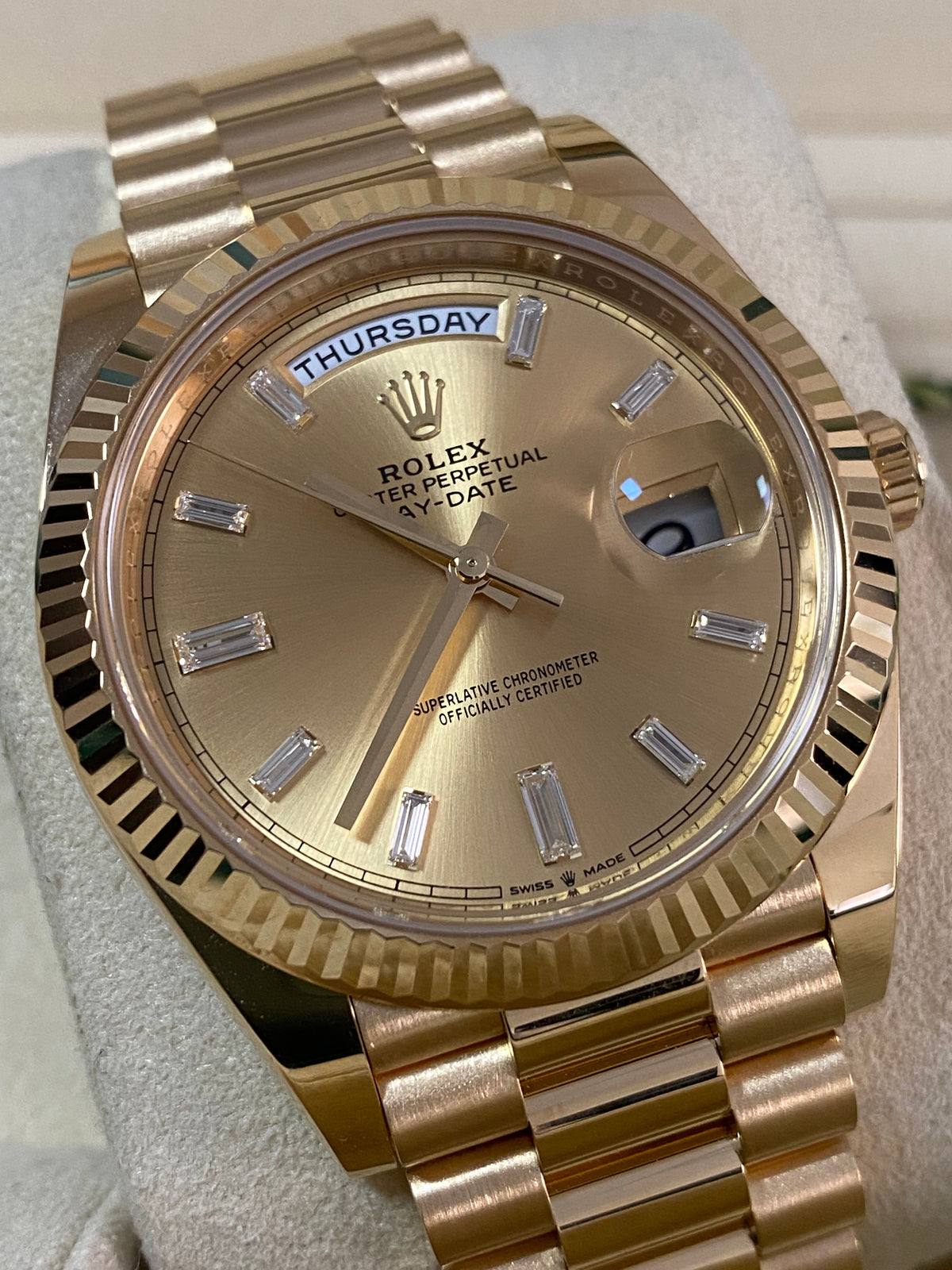 Rolex Yellow Gold Day-Date 40 - 2022 - Fluted Bezel - Baguette Diamond Dial - President Bracelet - 228238 *FULL SET*