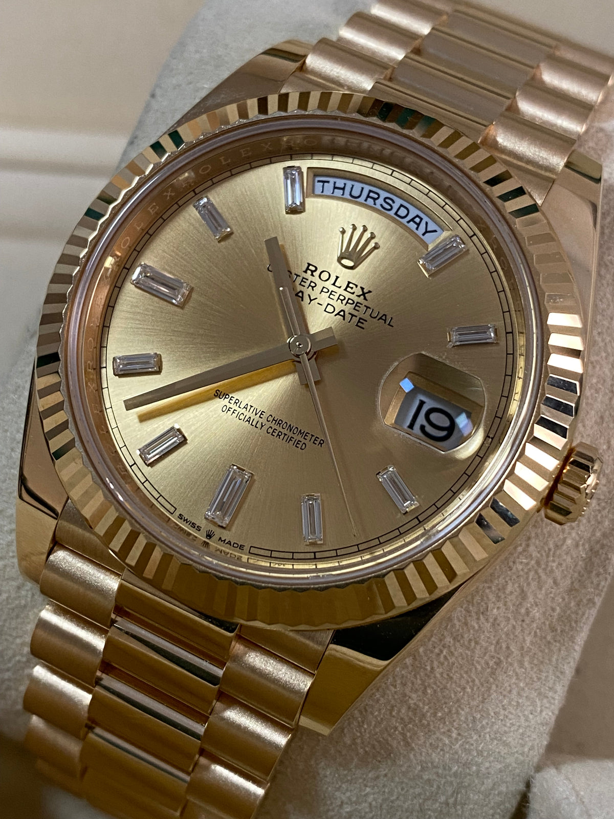 Rolex Yellow Gold Day-Date 40 - 2022 - Fluted Bezel - Baguette Diamond Dial - President Bracelet - 228238 *FULL SET*