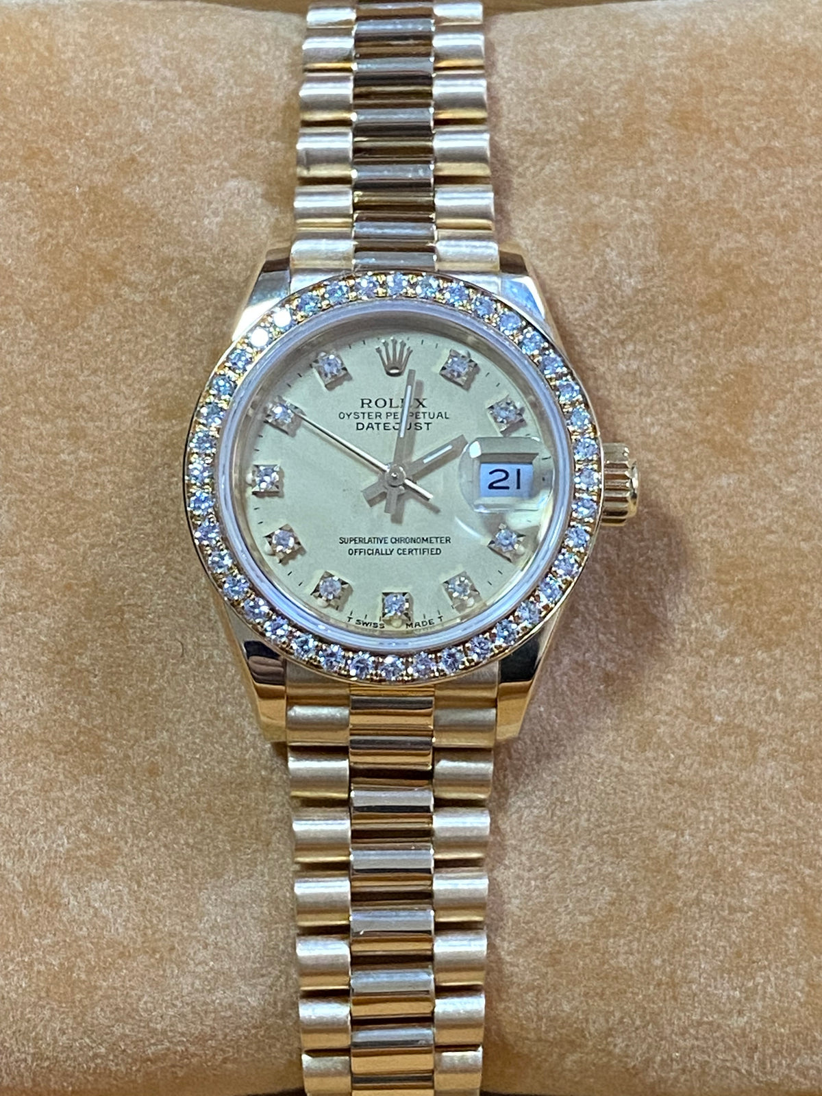 Rolex Yellow Gold Lady-Datejust 26 Crown Collection- N Serial - Diamond Bezel - Champagne Diamond Dial - President Bracelet - 69138