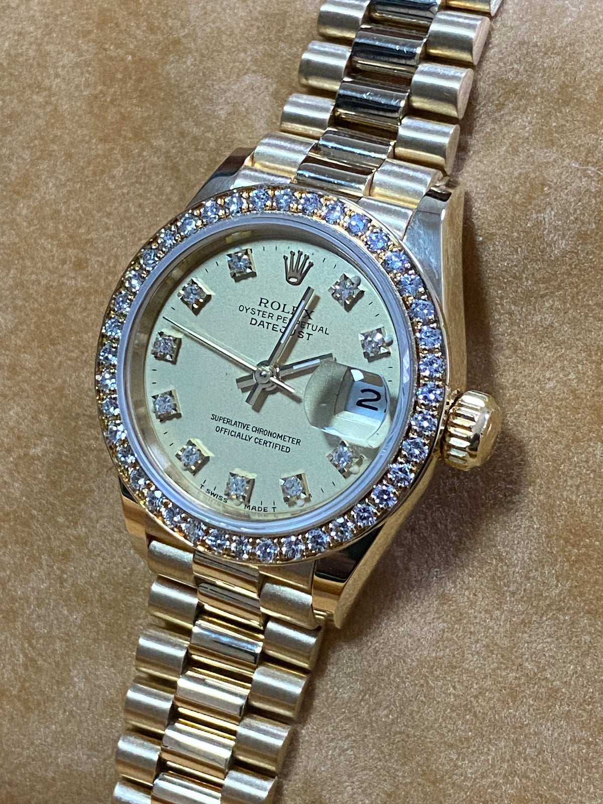 Rolex Yellow Gold Lady-Datejust 26 Crown Collection- N Serial - Diamond Bezel - Champagne Diamond Dial - President Bracelet - 69138