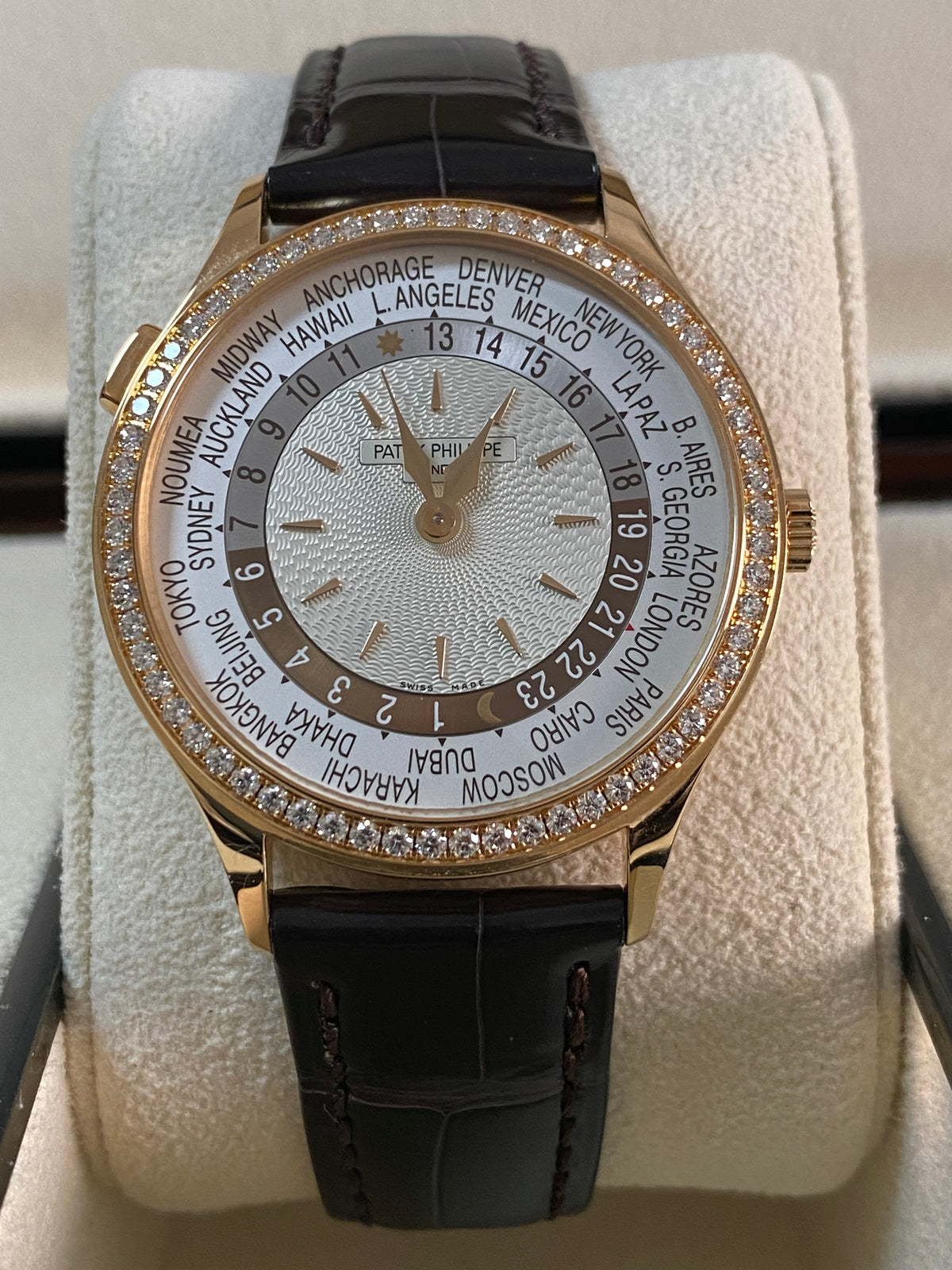 Patek Philippe World Time Tiffany & Co. - 2020 - Diamond Bezel - Ivory Dial - Leather Strap - 7130R-013 *FULL SET*