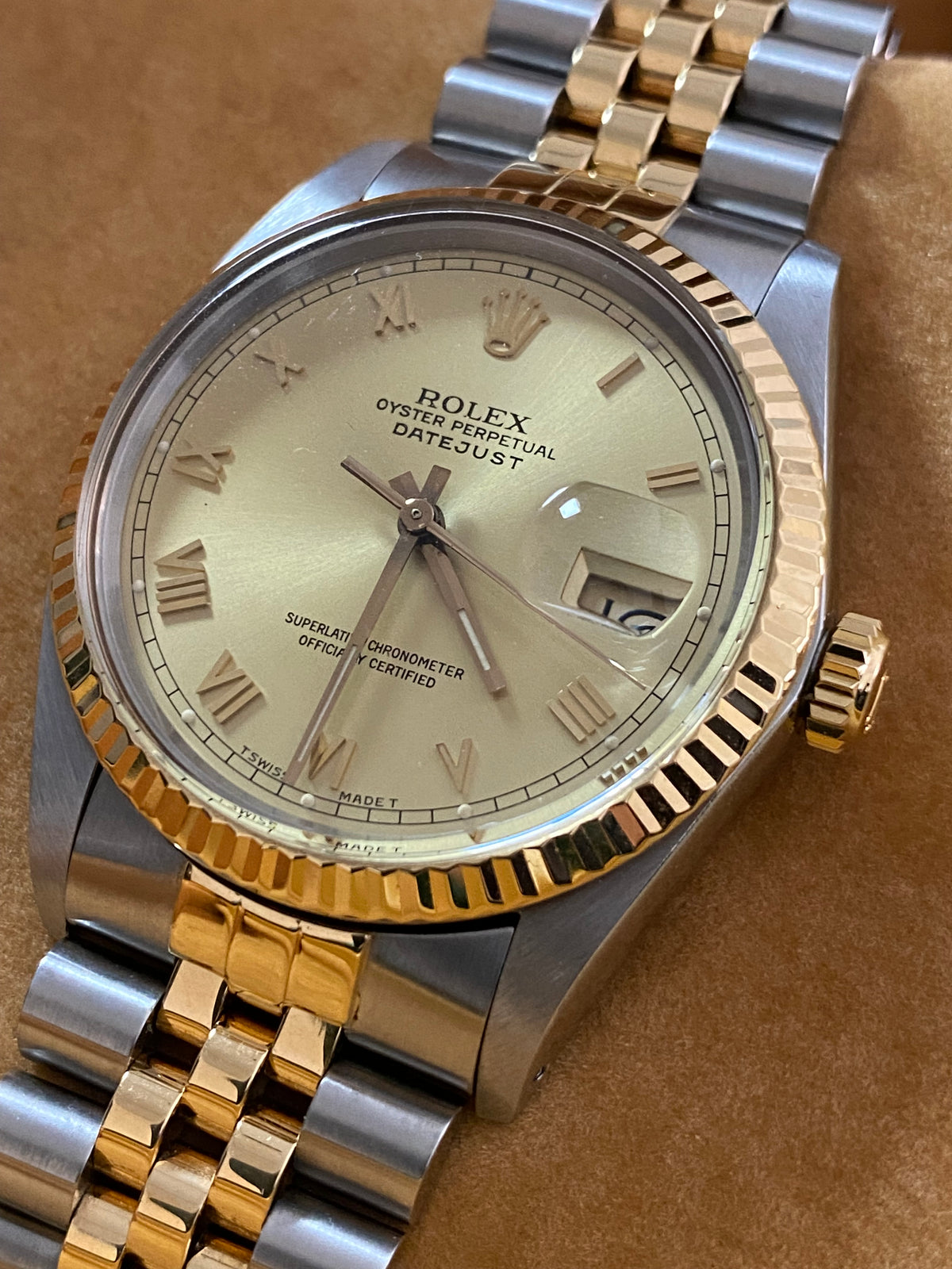 Rolex Steel and Yellow Gold Datejust 36 - 1987 - Fluted Bezel - Champagne Roman Dial - Jubilee Bracelet - 16013 *FULL SET*