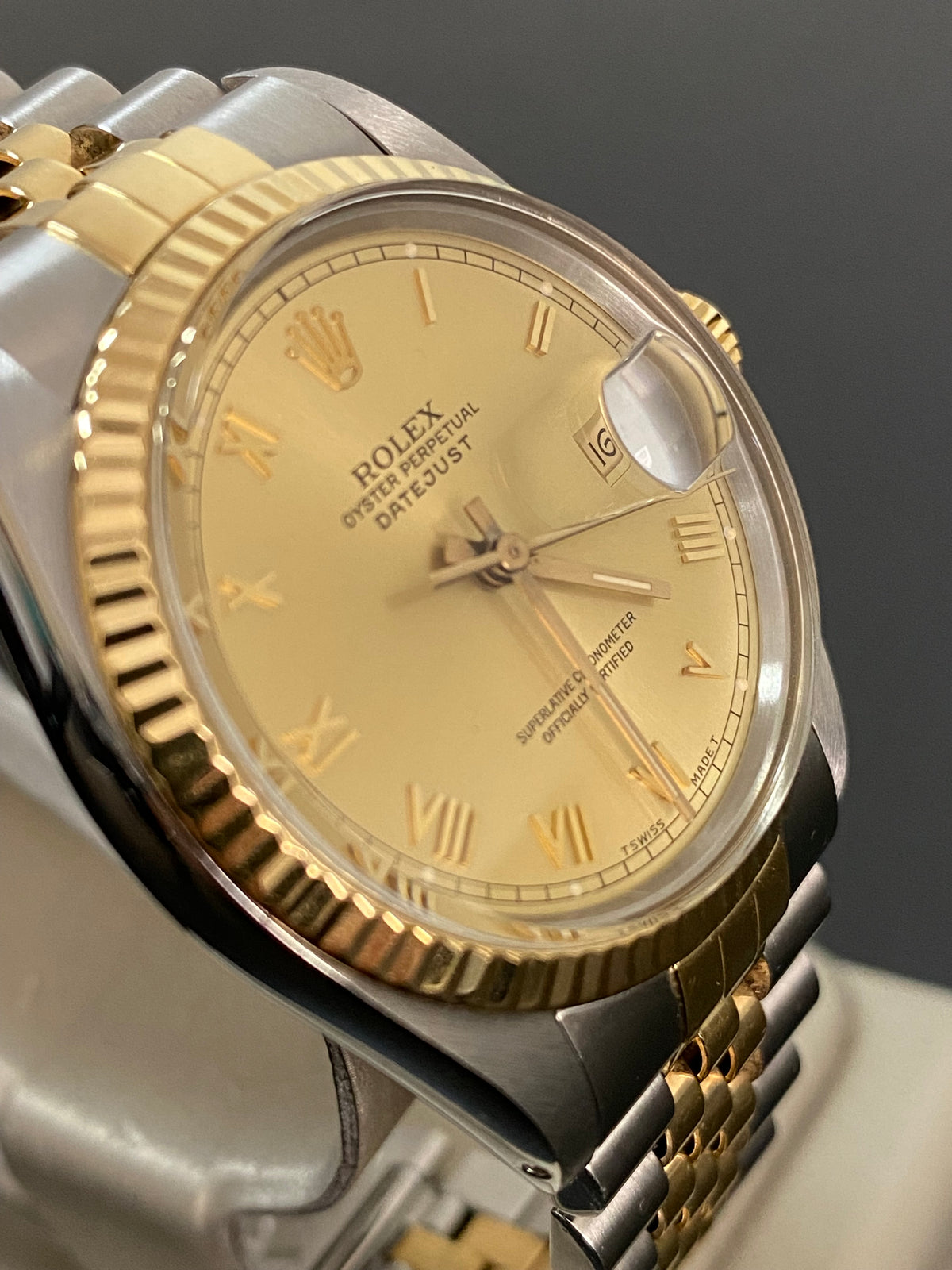 Rolex Steel and Yellow Gold Datejust 36 - 1987 - Fluted Bezel - Champagne Roman Dial - Jubilee Bracelet - 16013 *FULL SET*