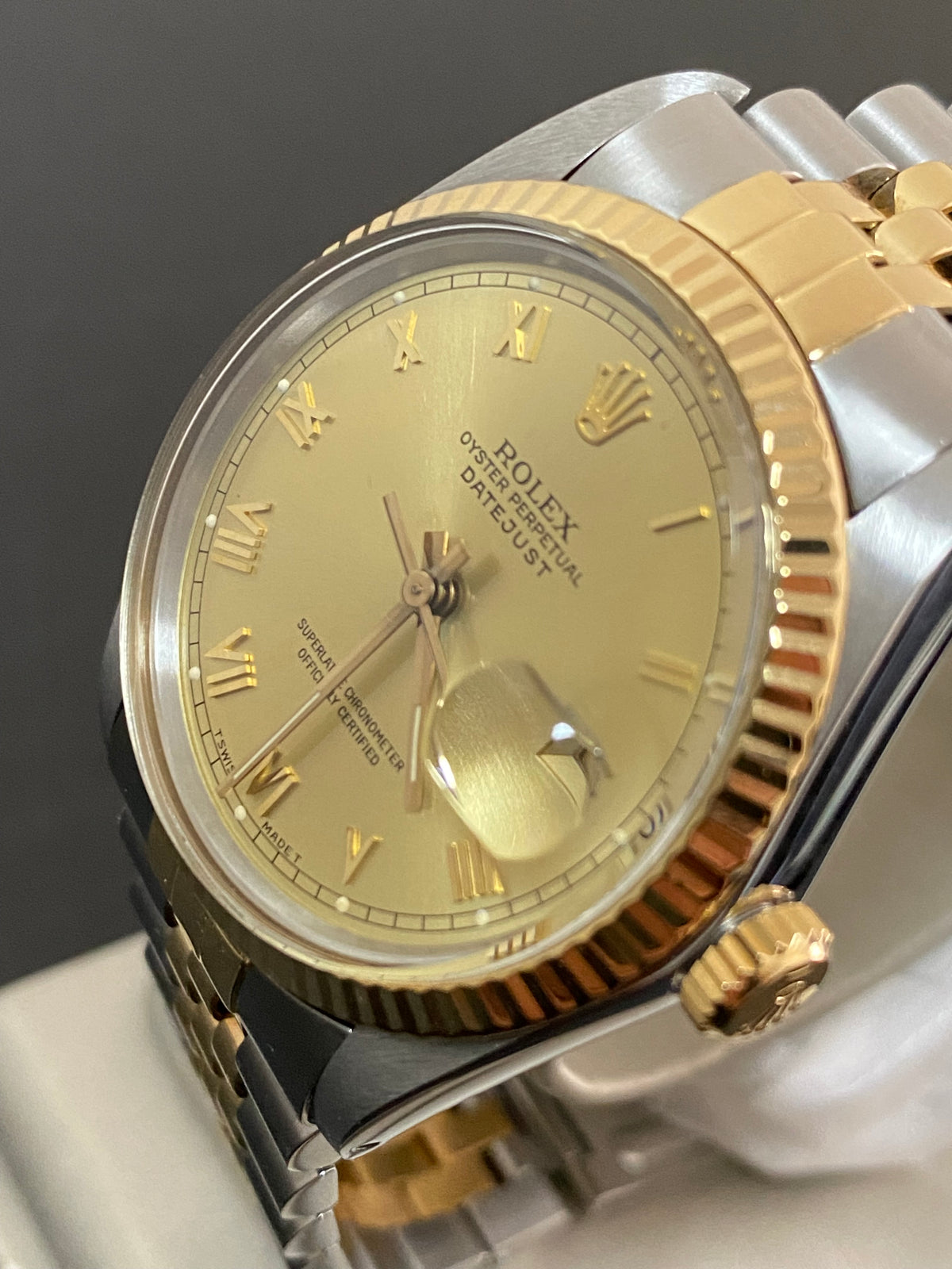 Rolex Steel and Yellow Gold Datejust 36 - 1987 - Fluted Bezel - Champagne Roman Dial - Jubilee Bracelet - 16013 *FULL SET*