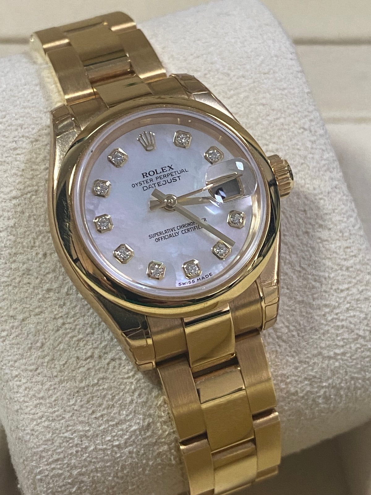 Rolex Yellow Gold Lady-Datejust - Y Serial - Smooth Bezel - Mother of Pearl Diamond Dial - Oyster Bracelet - 179168