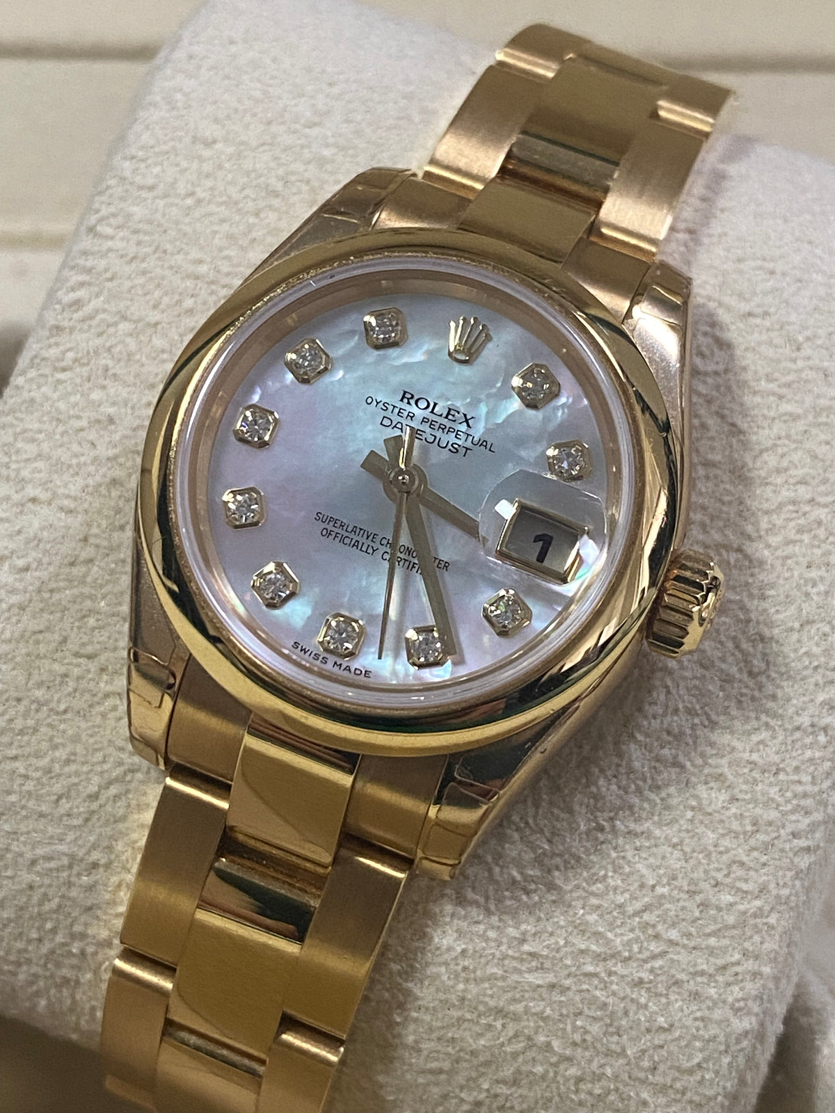 Rolex Yellow Gold Lady-Datejust - Y Serial - Smooth Bezel - Mother of Pearl Diamond Dial - Oyster Bracelet - 179168