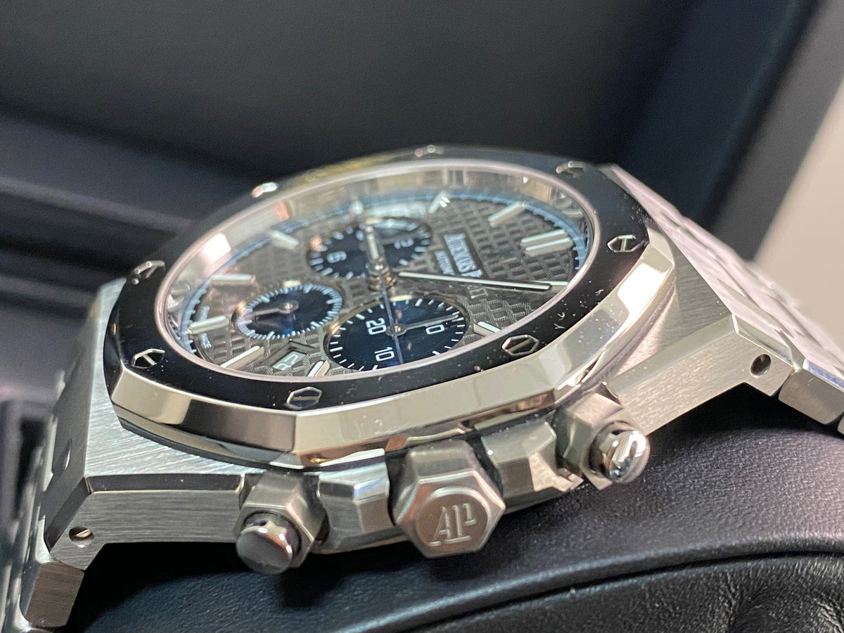 Audemars Piguet Royal Oak Chronograph - 41mm - Titanium Platinum Grey Dial - 26331IP *LIMITED TO 500PCS*