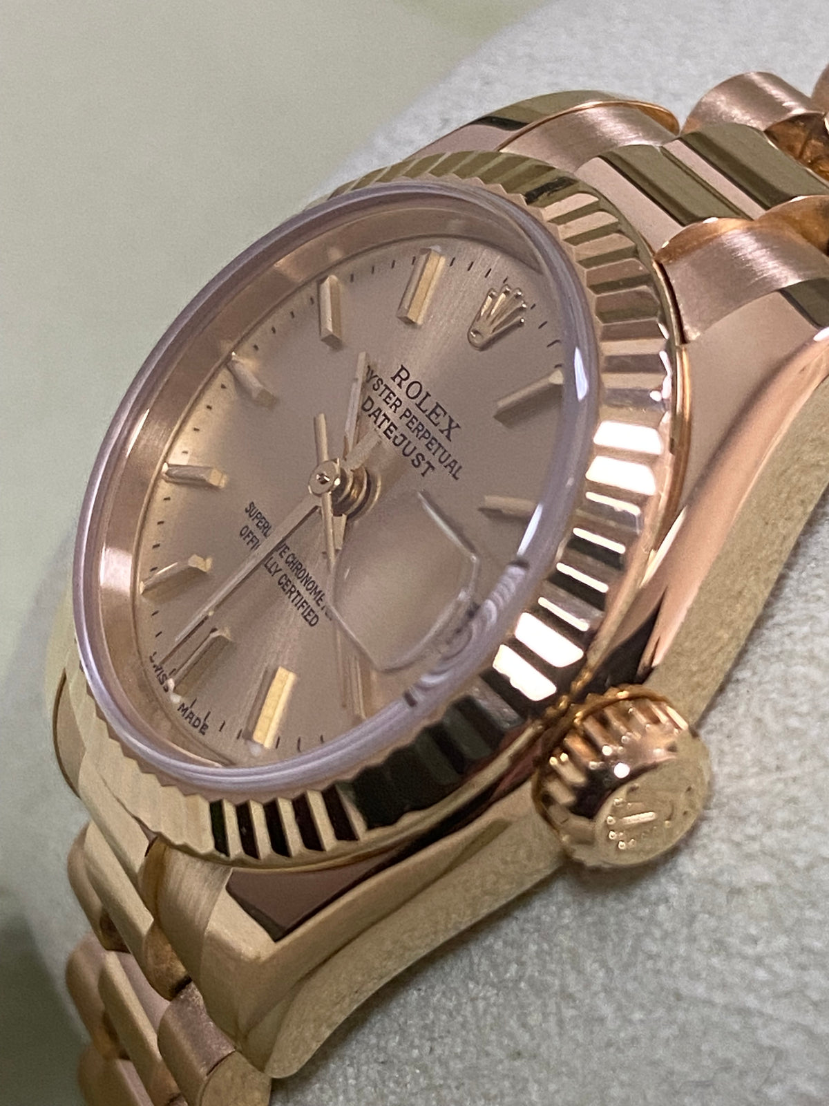 Rolex Yellow Gold Lady-Datejust - Y Serial - Fluted Bezel - Champagne Index Dial - President Bracelet - 179178