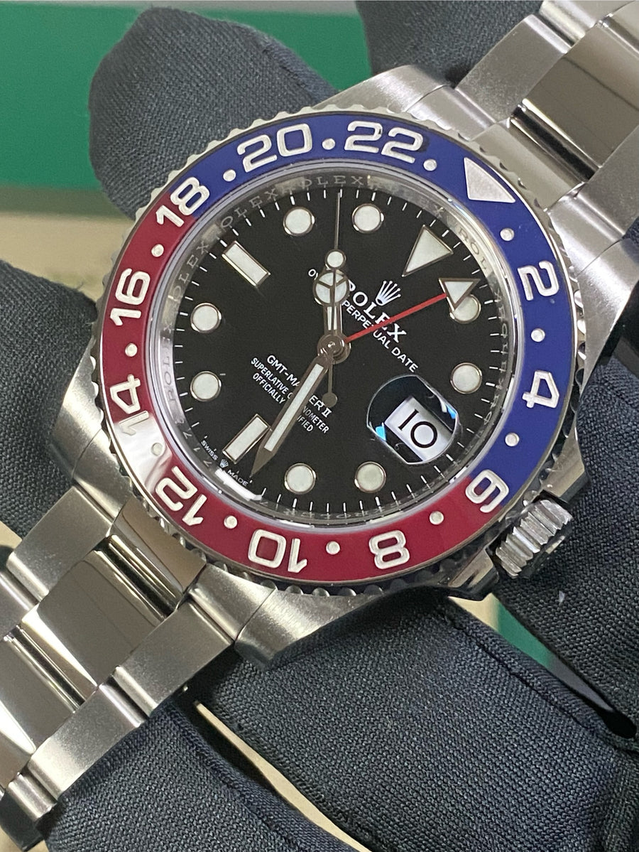 Rolex Oystersteel GMT-Master II - 2021 -"Pepsi" - Black Dial - Oyster Bracelet - 126710BLRO