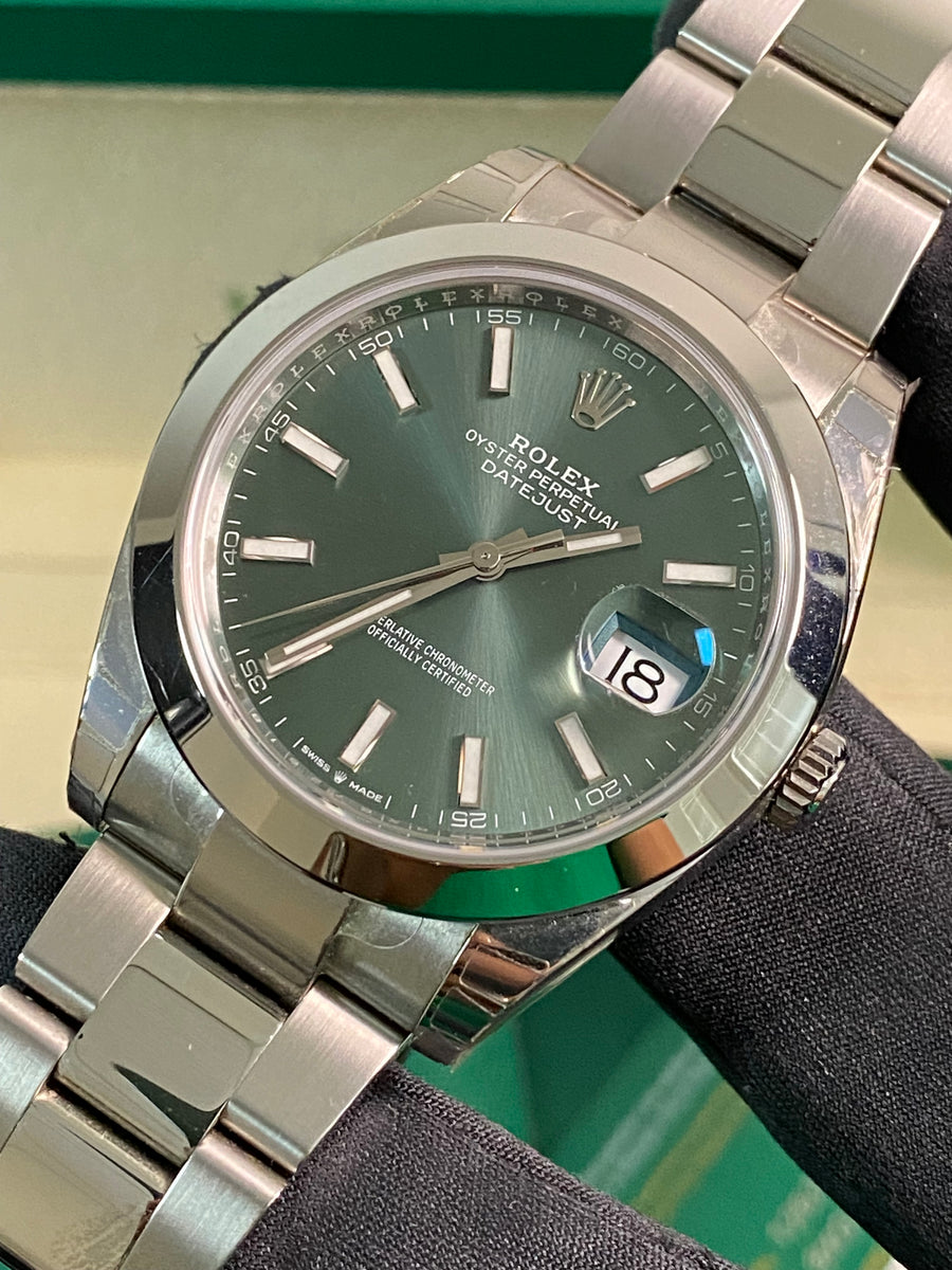 Rolex Steel Datejust 41 - 2023 - Smooth Bezel - Mint Green Dial - Oyster Bracelet - 126300 *FULL STICKERS*