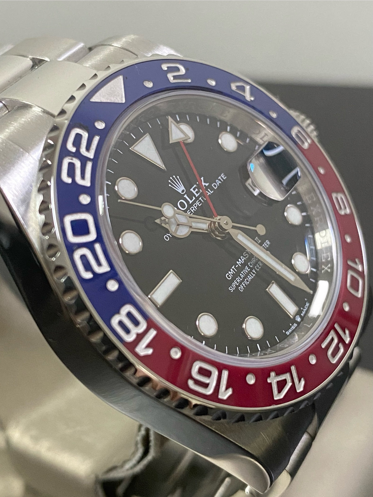 Rolex Oystersteel GMT-Master II - 2021 -"Pepsi" - Black Dial - Oyster Bracelet - 126710BLRO