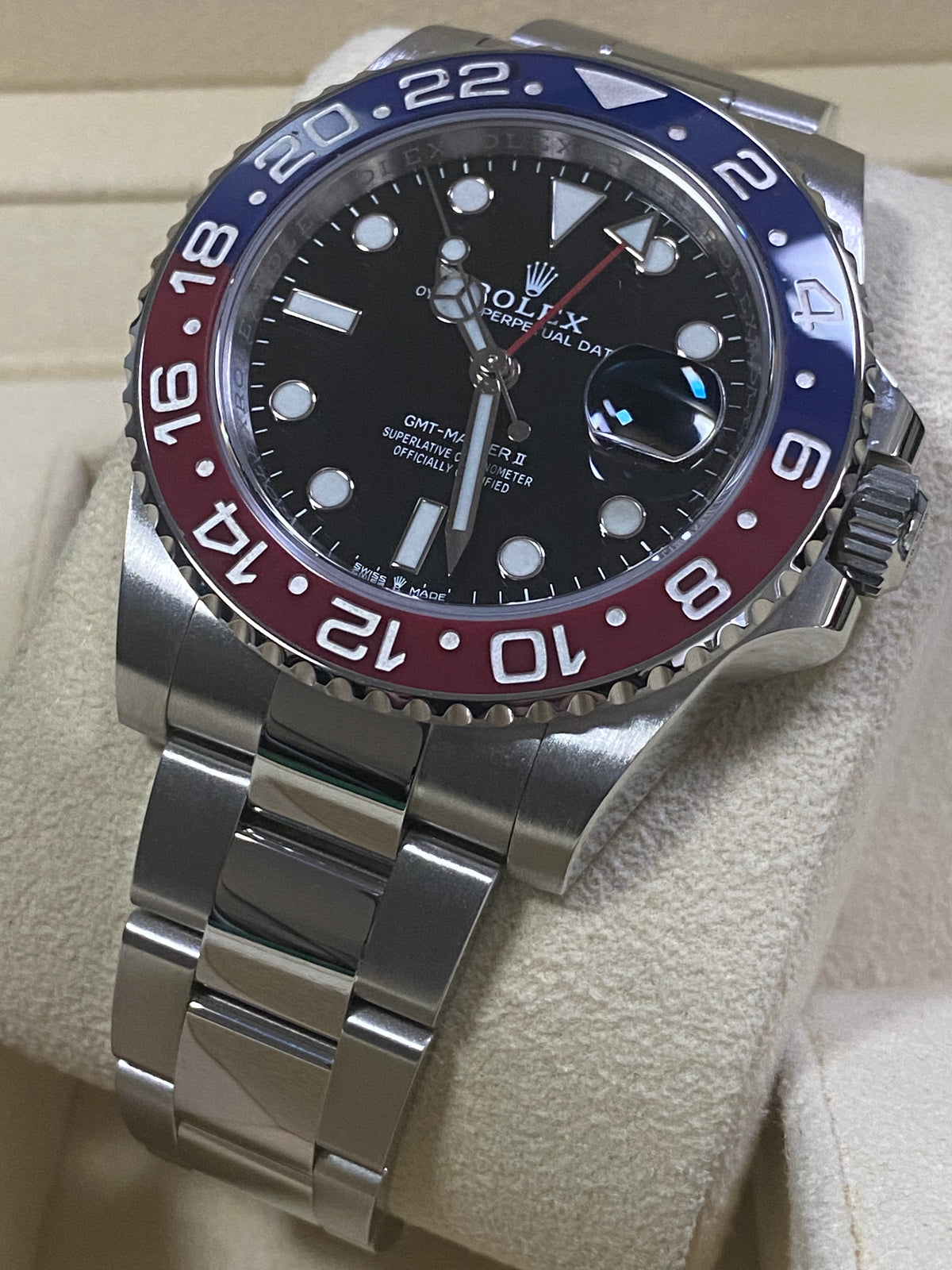 Rolex Oystersteel GMT-Master II - 2021 -"Pepsi" - Black Dial - Oyster Bracelet - 126710BLRO