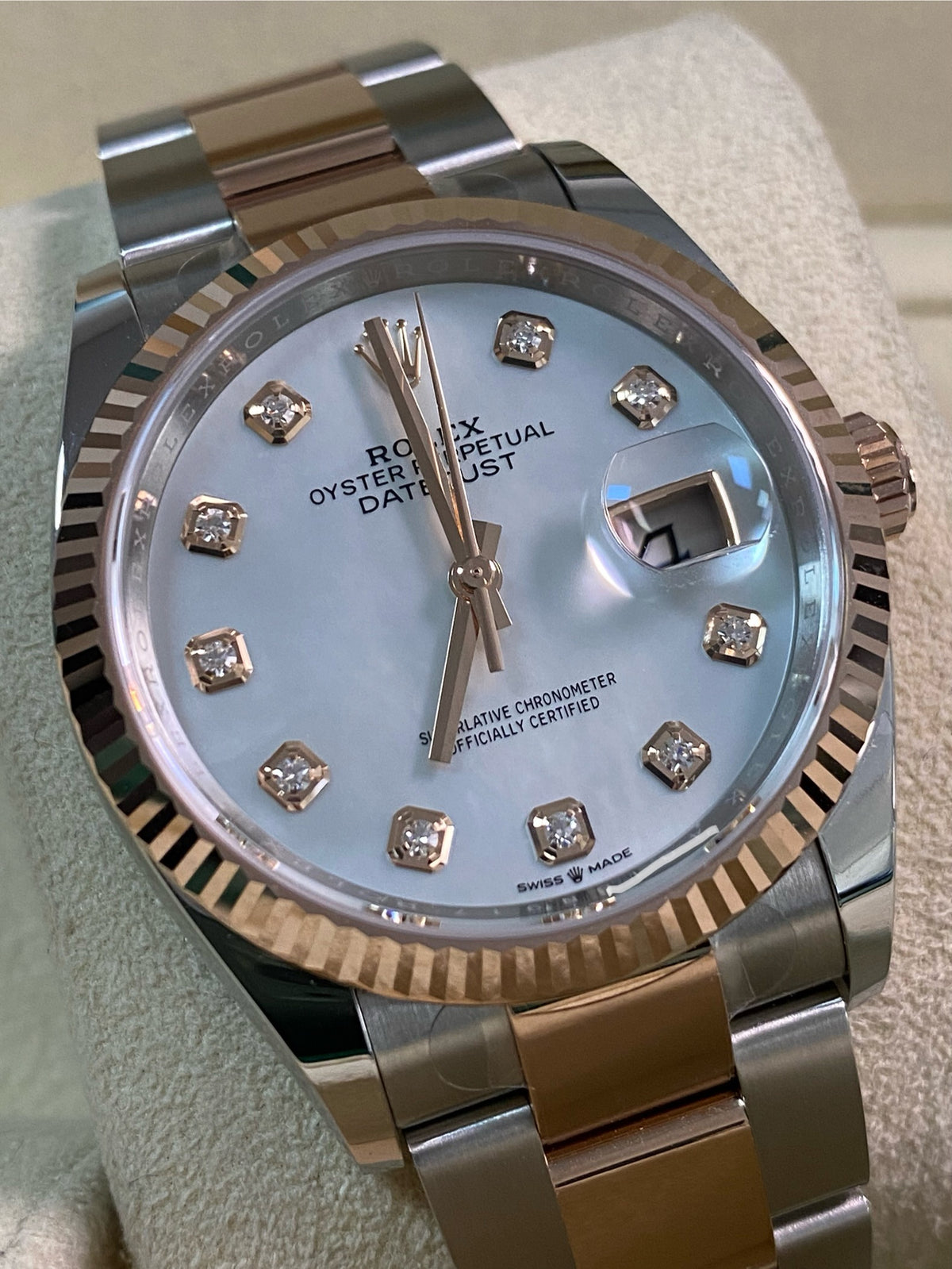 Rolex Steel and Everose Gold Datejust 36 - 2024 - Fluted Bezel - Mother-Of-Pearl Diamond Dial - Oyster Bracelet - 126231 *FULL SET*