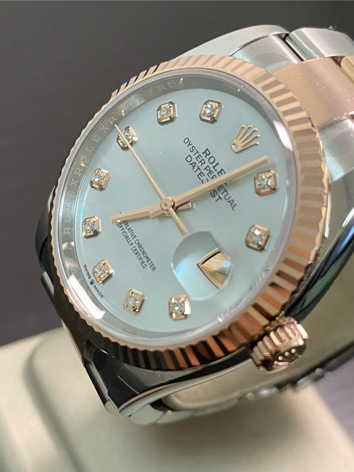 Rolex Steel and Everose Gold Datejust 36 - 2024 - Fluted Bezel - Mother-Of-Pearl Diamond Dial - Oyster Bracelet - 126231 *FULL SET*